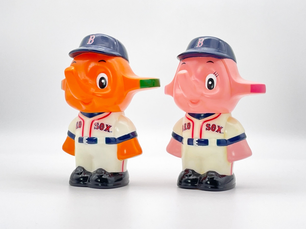 ボストン・レッドソックス（1979-）【ver.2004】プロ野球サトちゃんフィギュア貯金箱（11cm）