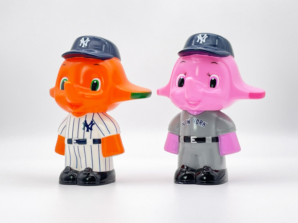 ニューヨーク・ヤンキース（1936-）【ver.2012】プロ野球サトちゃんフィギュア貯金箱（11cm）